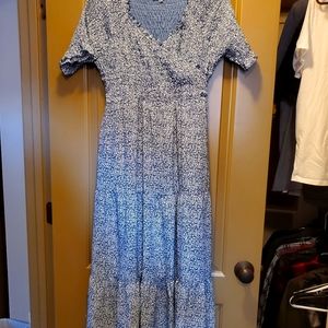 Floral print midi dress size Medium